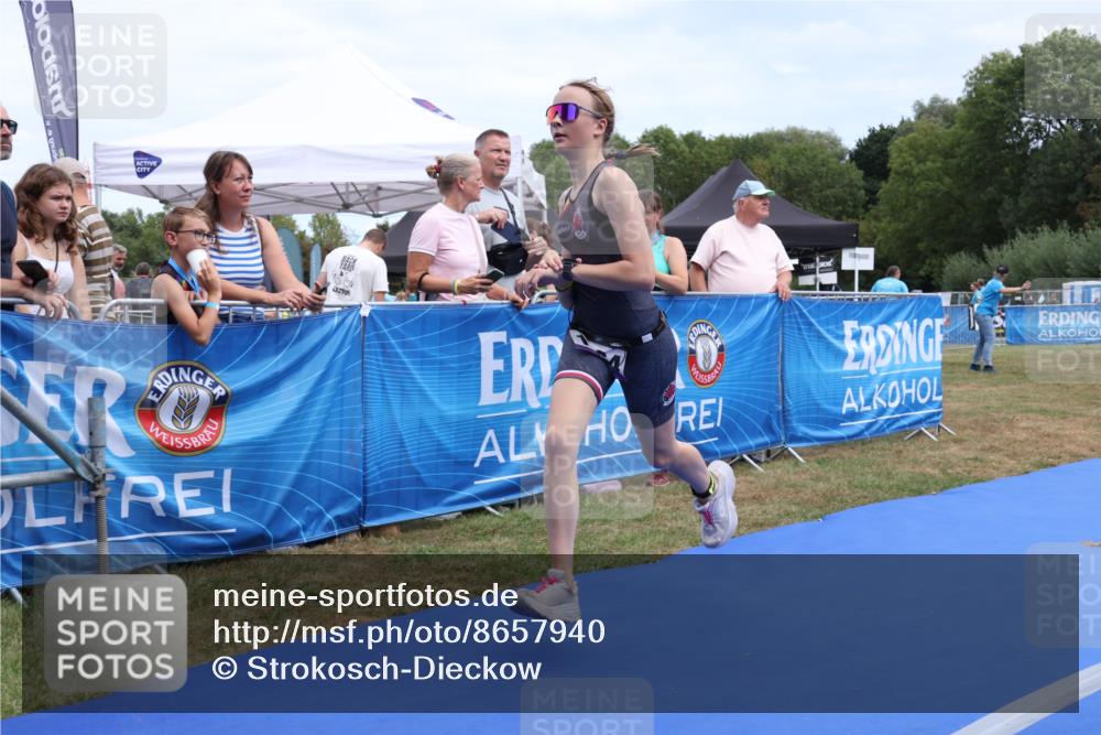 31.08.2025 - Elbe Triathlon Hamburg Strokosch-Dieckow http://msf.ph/oto/8657940 31.08.2025 13:04:38 Ziel 1664 meine-sportfotos.de