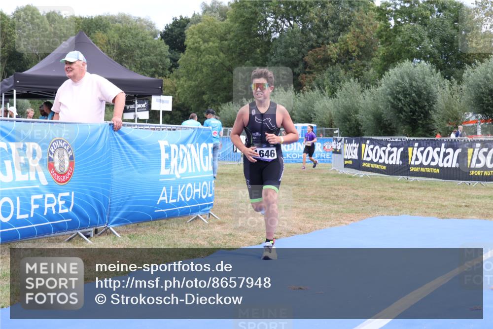 31.08.2025 - Elbe Triathlon Hamburg Strokosch-Dieckow http://msf.ph/oto/8657948 31.08.2025 13:05:02 Ziel 1646, 1694 meine-sportfotos.de