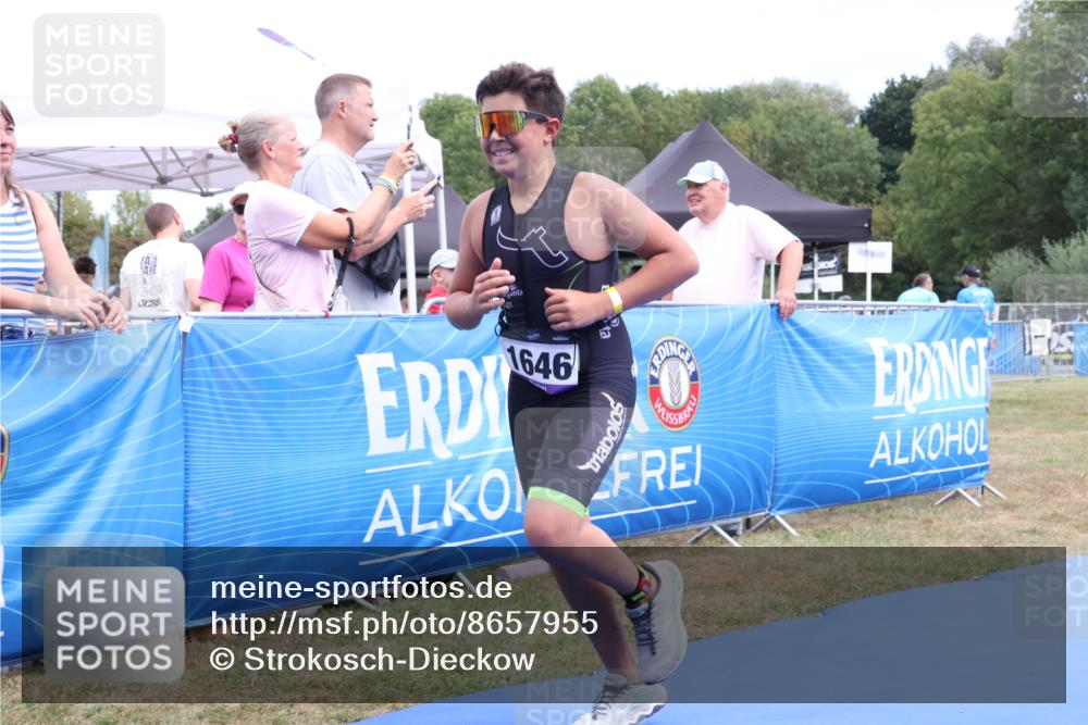 31.08.2025 - Elbe Triathlon Hamburg Strokosch-Dieckow http://msf.ph/oto/8657955 31.08.2025 13:05:03 Ziel 1646, 1694 meine-sportfotos.de
