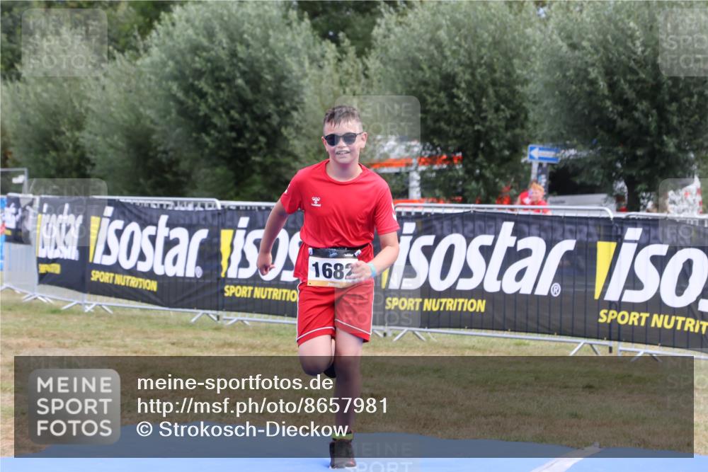 31.08.2025 - Elbe Triathlon Hamburg Strokosch-Dieckow http://msf.ph/oto/8657981 31.08.2025 13:06:36 Ziel 1682 meine-sportfotos.de