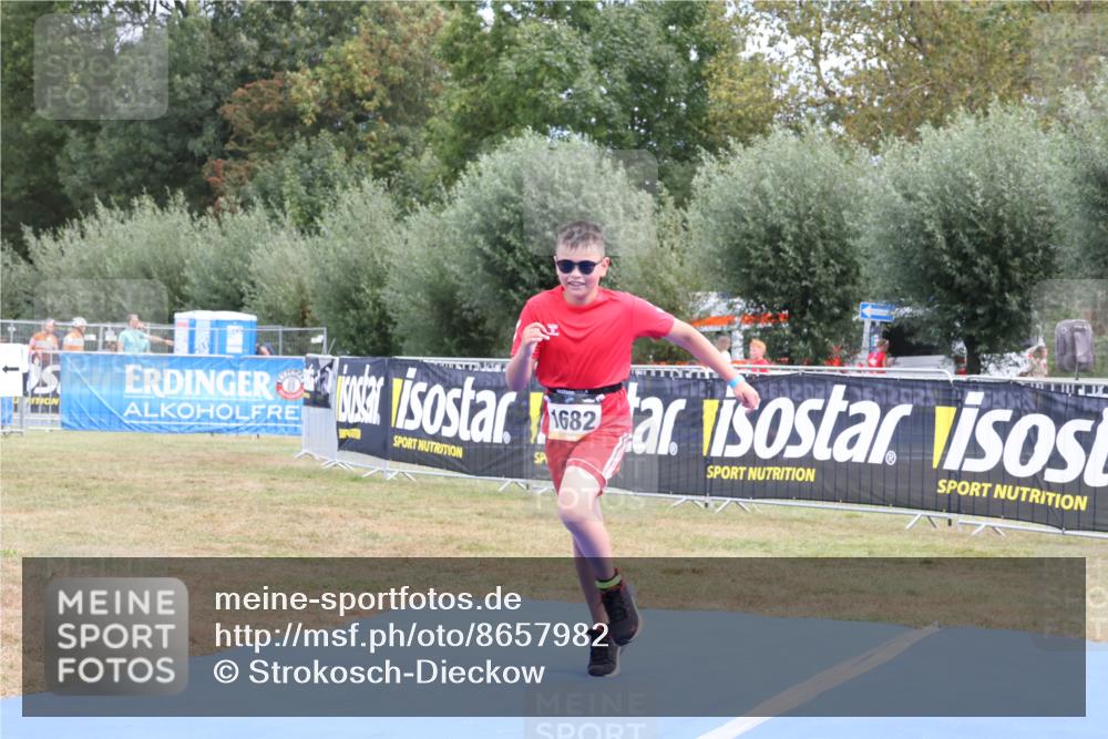 31.08.2025 - Elbe Triathlon Hamburg Strokosch-Dieckow http://msf.ph/oto/8657982 31.08.2025 13:06:37 Ziel 1682 meine-sportfotos.de