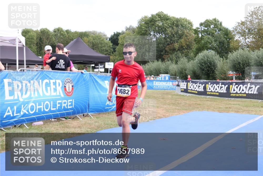 31.08.2025 - Elbe Triathlon Hamburg Strokosch-Dieckow http://msf.ph/oto/8657989 31.08.2025 13:06:38 Ziel 1682 meine-sportfotos.de