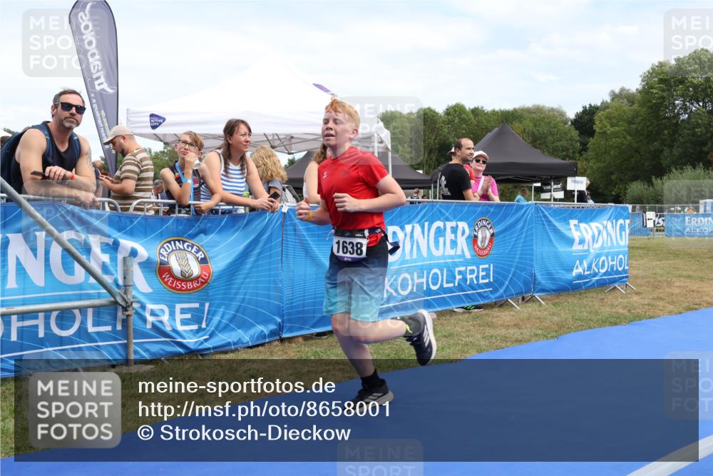 31.08.2025 - Elbe Triathlon Hamburg Strokosch-Dieckow http://msf.ph/oto/8658001 31.08.2025 13:06:49 Ziel 1638 meine-sportfotos.de