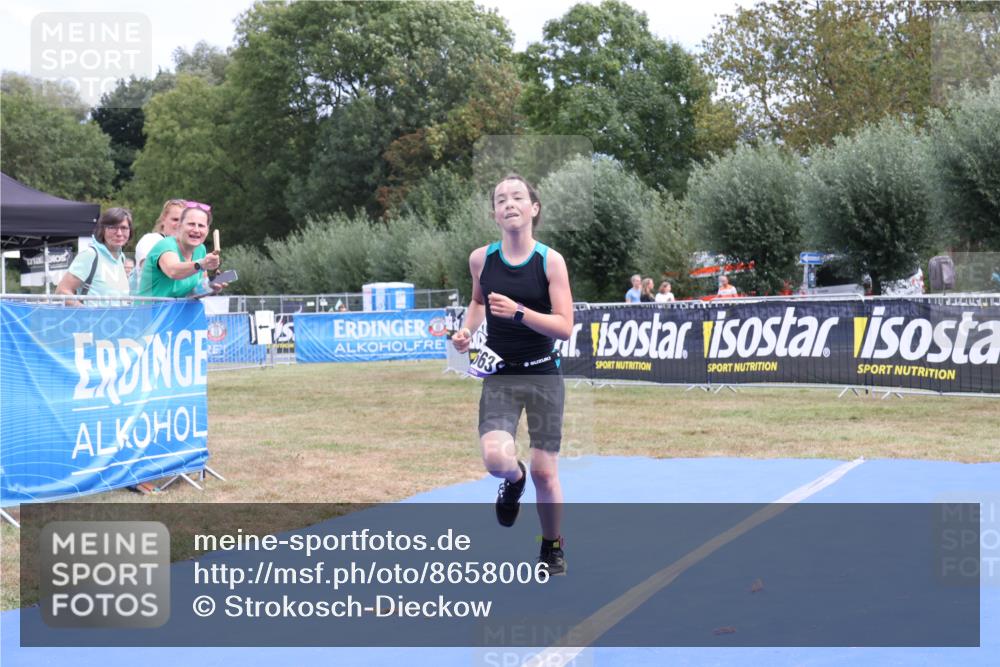 31.08.2025 - Elbe Triathlon Hamburg Strokosch-Dieckow http://msf.ph/oto/8658006 31.08.2025 13:07:31 Ziel 1663 meine-sportfotos.de