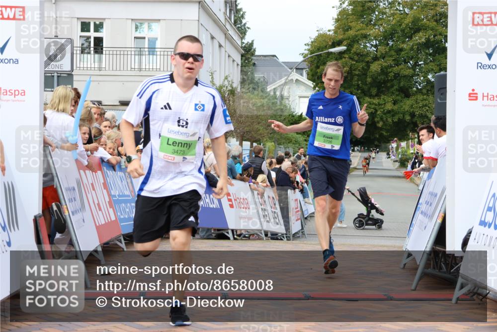 31.08.2025 - 21. Blankeneser Heldenlauf Strokosch-Dieckow http://msf.ph/oto/8658008 31.08.2025 10:52:49 Ziel 3706, 3473 meine-sportfotos.de