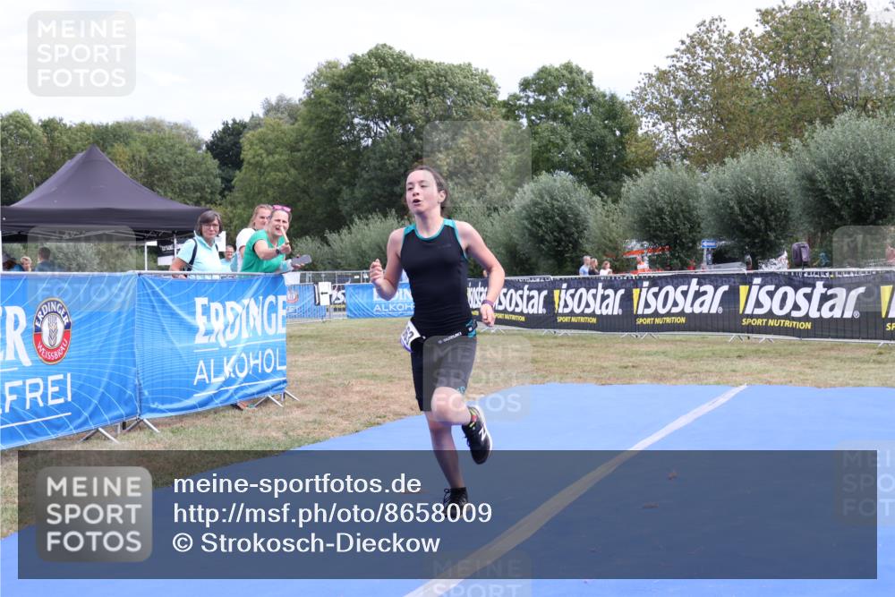 31.08.2025 - Elbe Triathlon Hamburg Strokosch-Dieckow http://msf.ph/oto/8658009 31.08.2025 13:07:31 Ziel 1663 meine-sportfotos.de