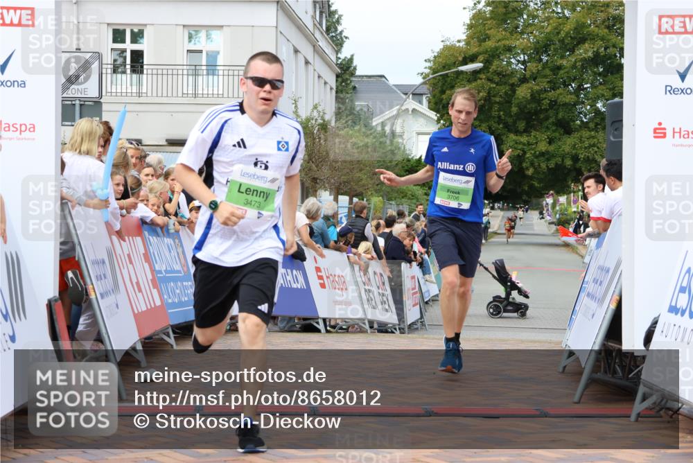 31.08.2025 - 21. Blankeneser Heldenlauf Strokosch-Dieckow http://msf.ph/oto/8658012 31.08.2025 10:52:48 Ziel 3706, 3473 meine-sportfotos.de