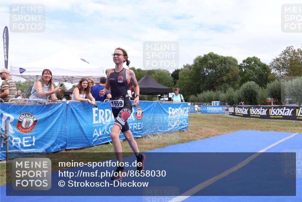 31.08.2025 - Elbe Triathlon Hamburg Strokosch-Dieckow http://msf.ph/oto/8658030 31.08.2025 13:08:22 Ziel 1659 meine-sportfotos.de