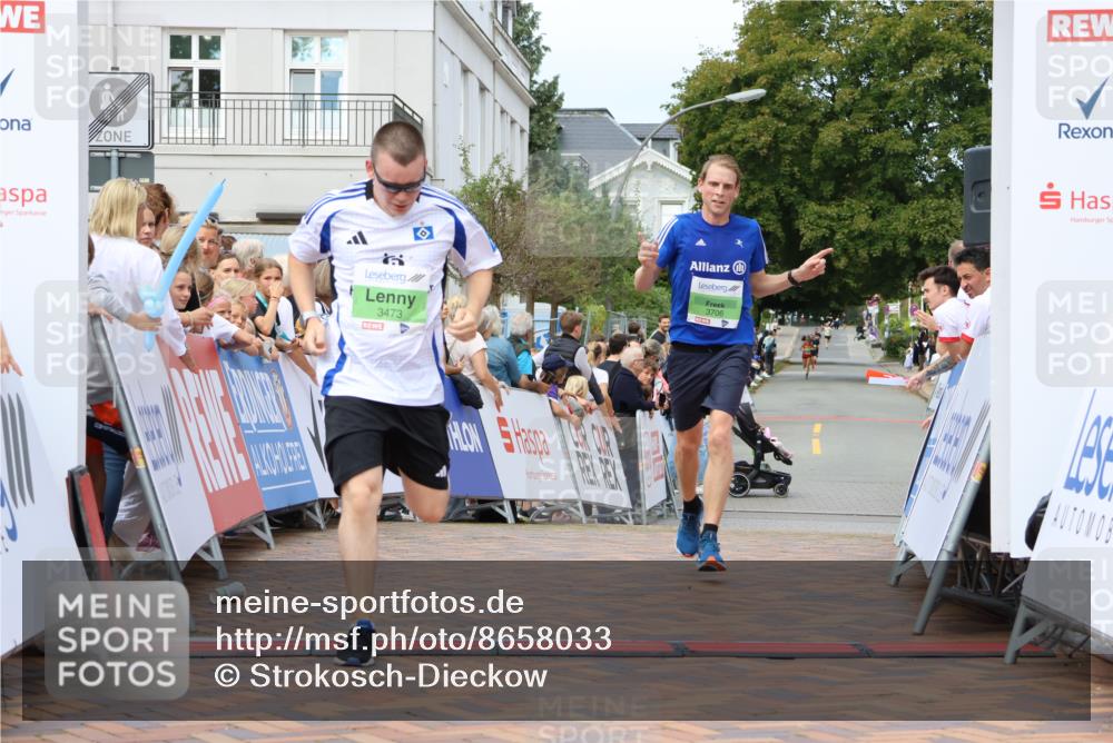 31.08.2025 - 21. Blankeneser Heldenlauf Strokosch-Dieckow http://msf.ph/oto/8658033 31.08.2025 10:52:48 Ziel 3706, 3473 meine-sportfotos.de