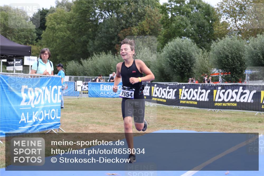 31.08.2025 - Elbe Triathlon Hamburg Strokosch-Dieckow http://msf.ph/oto/8658034 31.08.2025 13:08:45 Ziel 1654 meine-sportfotos.de