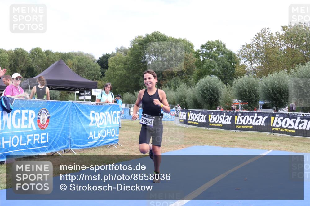 31.08.2025 - Elbe Triathlon Hamburg Strokosch-Dieckow http://msf.ph/oto/8658036 31.08.2025 13:08:46 Ziel 1654 meine-sportfotos.de