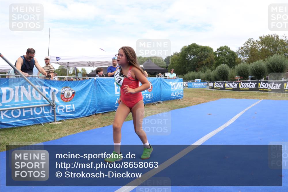 31.08.2025 - Elbe Triathlon Hamburg Strokosch-Dieckow http://msf.ph/oto/8658063 31.08.2025 13:09:55 Ziel 1717 meine-sportfotos.de