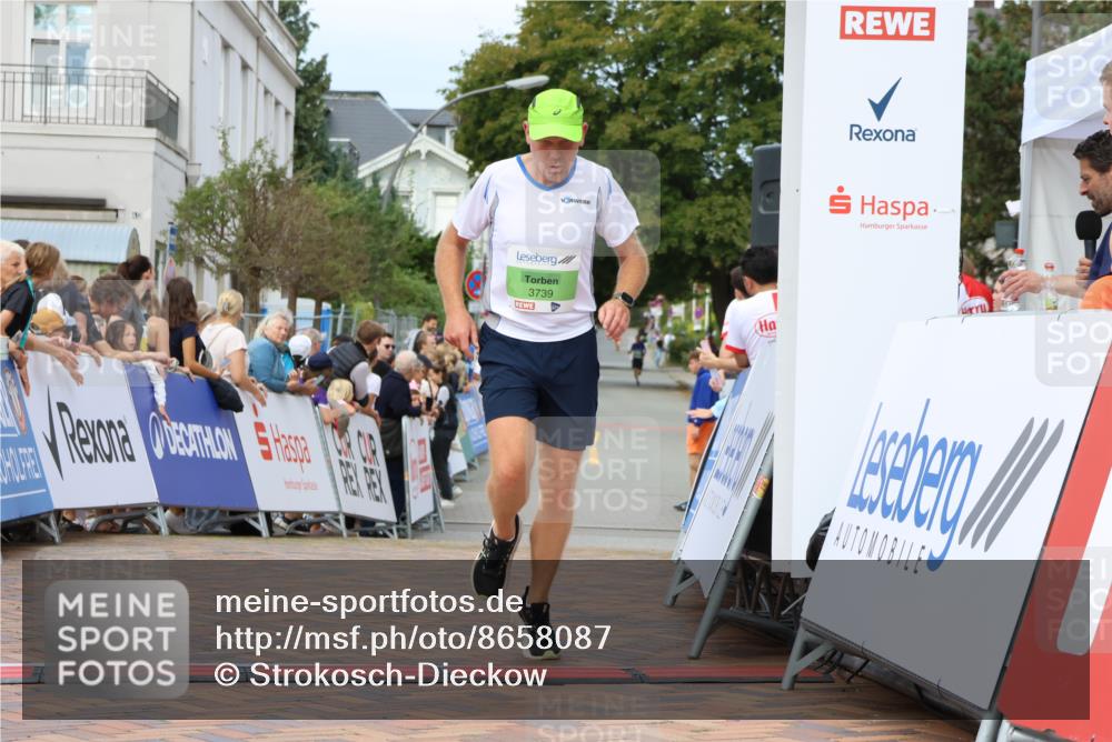 31.08.2025 - 21. Blankeneser Heldenlauf Strokosch-Dieckow http://msf.ph/oto/8658087 31.08.2025 10:52:28 Ziel 3739, 3400 meine-sportfotos.de