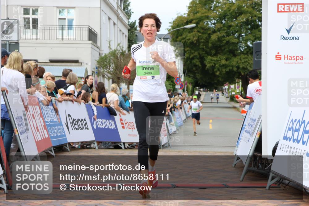 31.08.2025 - 21. Blankeneser Heldenlauf Strokosch-Dieckow http://msf.ph/oto/8658111 31.08.2025 10:52:21 Ziel 3400 meine-sportfotos.de