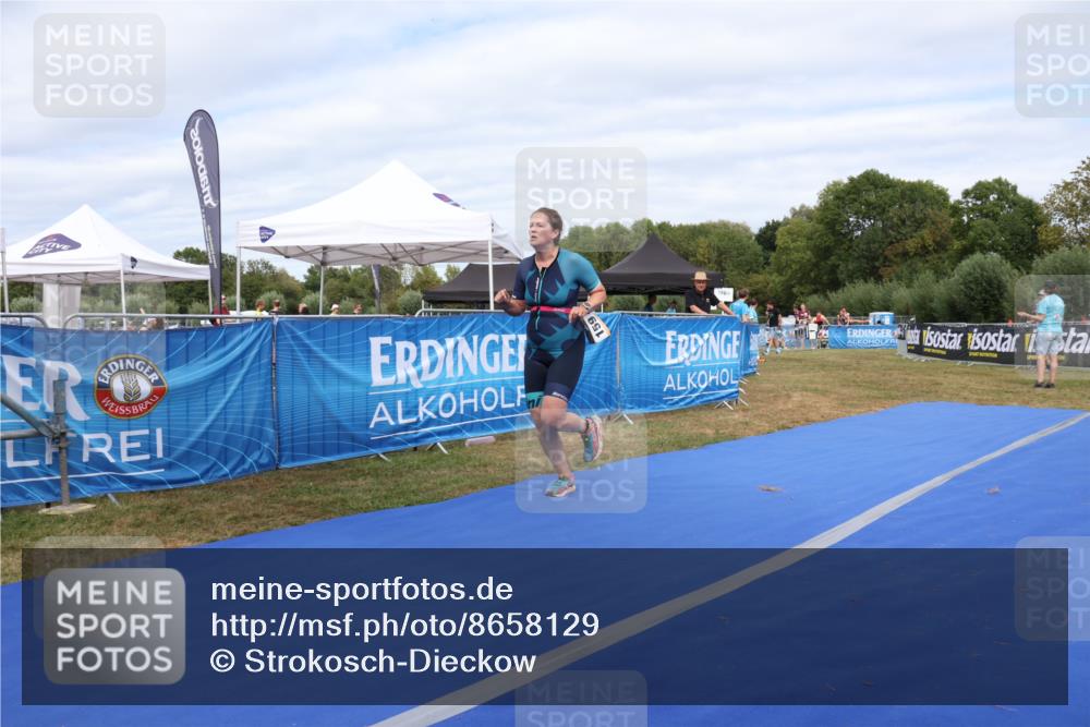 31.08.2025 - Elbe Triathlon Hamburg Strokosch-Dieckow http://msf.ph/oto/8658129 31.08.2025 15:59:48 Ziel  meine-sportfotos.de