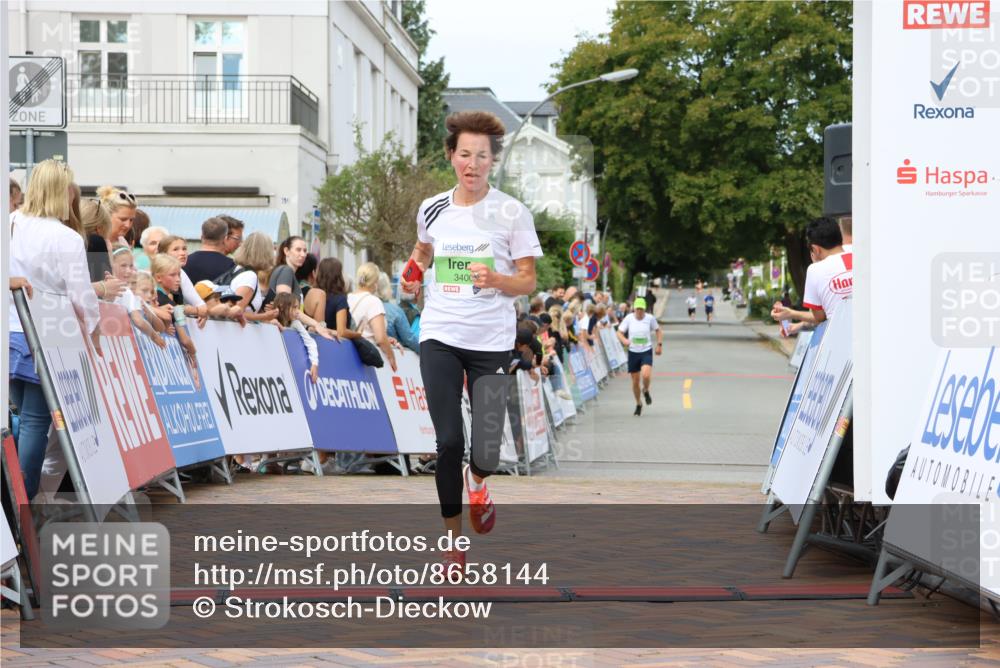 31.08.2025 - 21. Blankeneser Heldenlauf Strokosch-Dieckow http://msf.ph/oto/8658144 31.08.2025 10:52:20 Ziel 3400 meine-sportfotos.de