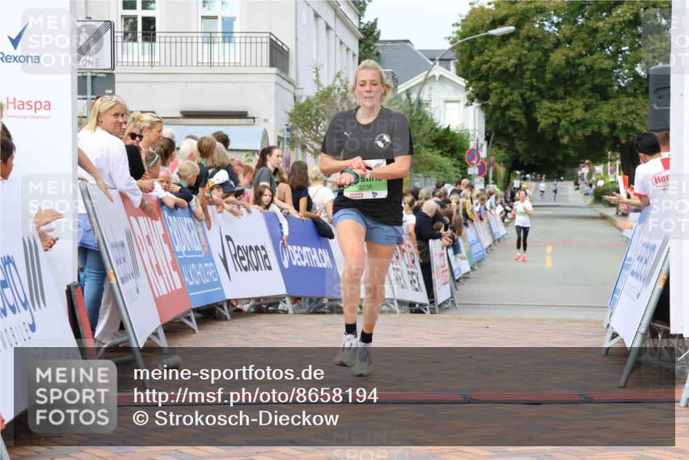 31.08.2025 - 21. Blankeneser Heldenlauf Strokosch-Dieckow http://msf.ph/oto/8658194 31.08.2025 10:52:12 Ziel 3236 meine-sportfotos.de
