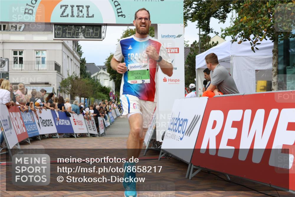 31.08.2025 - 21. Blankeneser Heldenlauf Strokosch-Dieckow http://msf.ph/oto/8658217 31.08.2025 10:51:45 Ziel 3627, 3021 meine-sportfotos.de