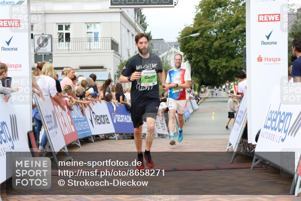31.08.2025 - 21. Blankeneser Heldenlauf Strokosch-Dieckow http://msf.ph/oto/8658271 31.08.2025 10:51:43 Ziel 3627, 3021 meine-sportfotos.de