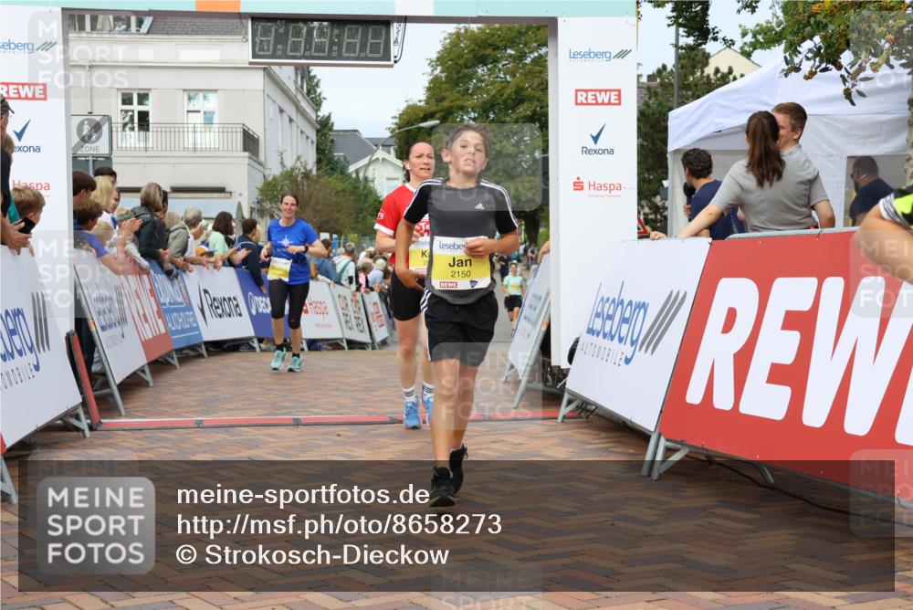 31.08.2025 - 21. Blankeneser Heldenlauf Strokosch-Dieckow http://msf.ph/oto/8658273 31.08.2025 10:27:11 Ziel 1101, 2150, 2205, 2521, 2517, 2413 meine-sportfotos.de