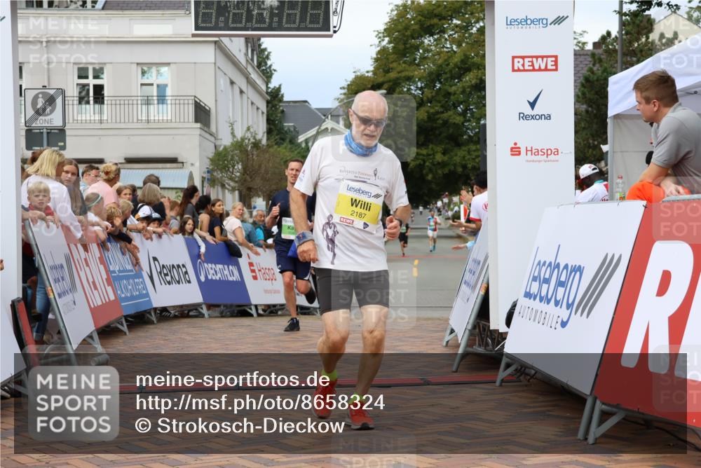 31.08.2025 - 21. Blankeneser Heldenlauf Strokosch-Dieckow http://msf.ph/oto/8658324 31.08.2025 10:51:32 Ziel 2187, 3580, 3030 meine-sportfotos.de