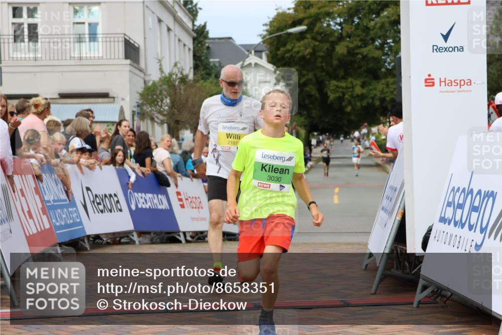 31.08.2025 - 21. Blankeneser Heldenlauf Strokosch-Dieckow http://msf.ph/oto/8658351 31.08.2025 10:51:30 Ziel 2187, 3580, 3030 meine-sportfotos.de
