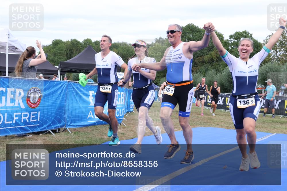 31.08.2025 - Elbe Triathlon Hamburg Strokosch-Dieckow http://msf.ph/oto/8658356 31.08.2025 16:24:06 Ziel  meine-sportfotos.de