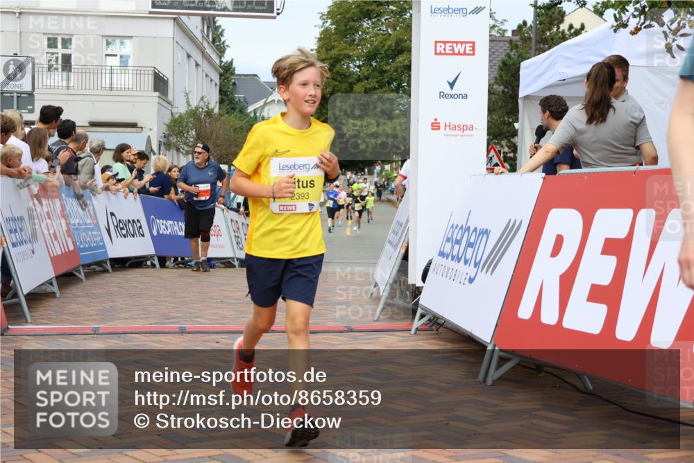 31.08.2025 - 21. Blankeneser Heldenlauf Strokosch-Dieckow http://msf.ph/oto/8658359 31.08.2025 10:27:00 Ziel 1101, 2364, 2468, 2393, 2380 meine-sportfotos.de