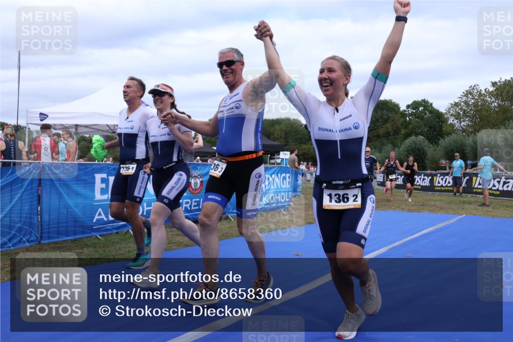 31.08.2025 - Elbe Triathlon Hamburg Strokosch-Dieckow http://msf.ph/oto/8658360 31.08.2025 16:24:07 Ziel  meine-sportfotos.de