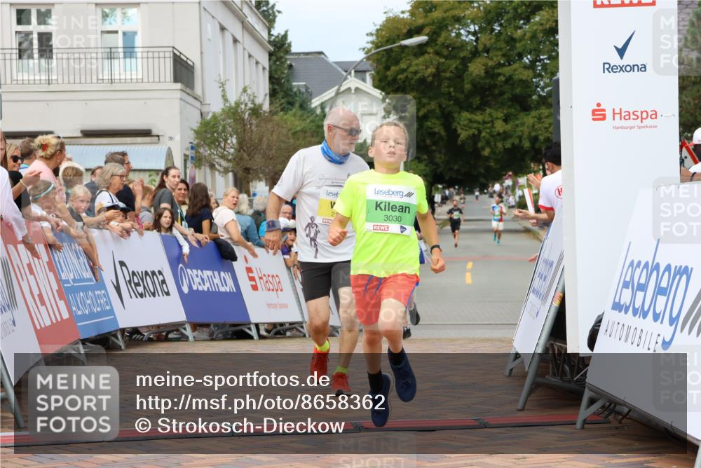 31.08.2025 - 21. Blankeneser Heldenlauf Strokosch-Dieckow http://msf.ph/oto/8658362 31.08.2025 10:51:30 Ziel 2187, 3580, 3030 meine-sportfotos.de