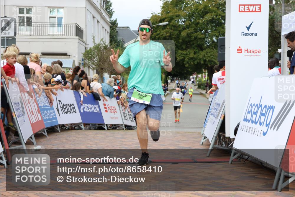 31.08.2025 - 21. Blankeneser Heldenlauf Strokosch-Dieckow http://msf.ph/oto/8658410 31.08.2025 10:51:20 Ziel 3388, 3292 meine-sportfotos.de