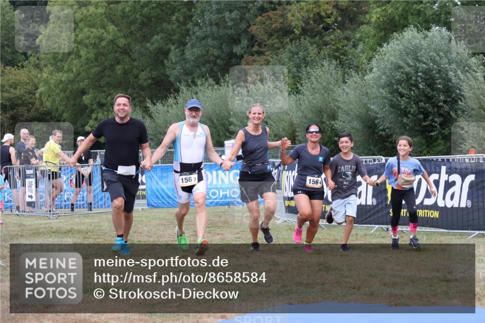 31.08.2025 - Elbe Triathlon Hamburg Strokosch-Dieckow http://msf.ph/oto/8658584 31.08.2025 16:37:37 Ziel  meine-sportfotos.de