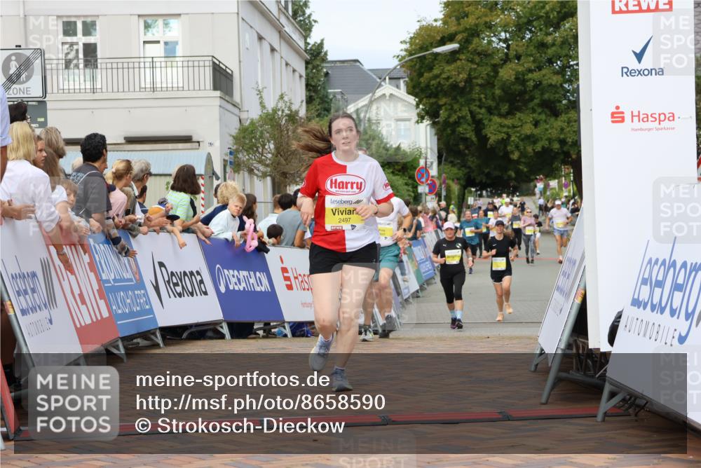 31.08.2025 - 21. Blankeneser Heldenlauf Strokosch-Dieckow http://msf.ph/oto/8658590 31.08.2025 10:26:30 Ziel 2254, 2497, 2688 meine-sportfotos.de