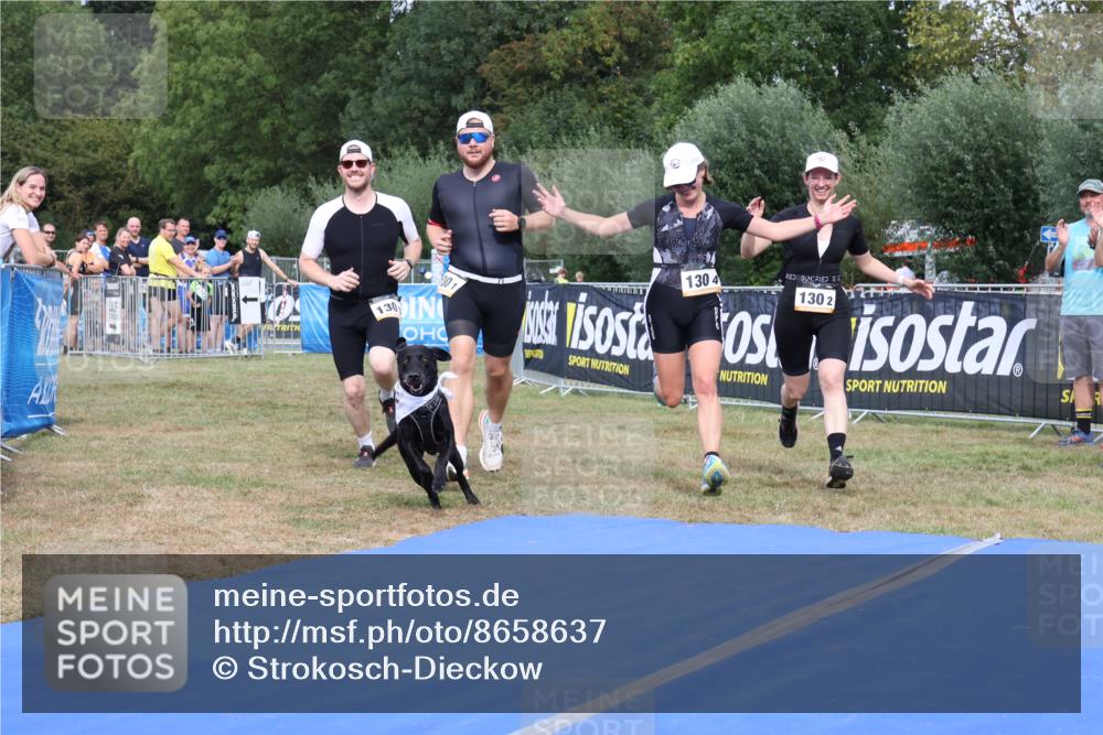 31.08.2025 - Elbe Triathlon Hamburg Strokosch-Dieckow http://msf.ph/oto/8658637 31.08.2025 16:40:16 Ziel  meine-sportfotos.de