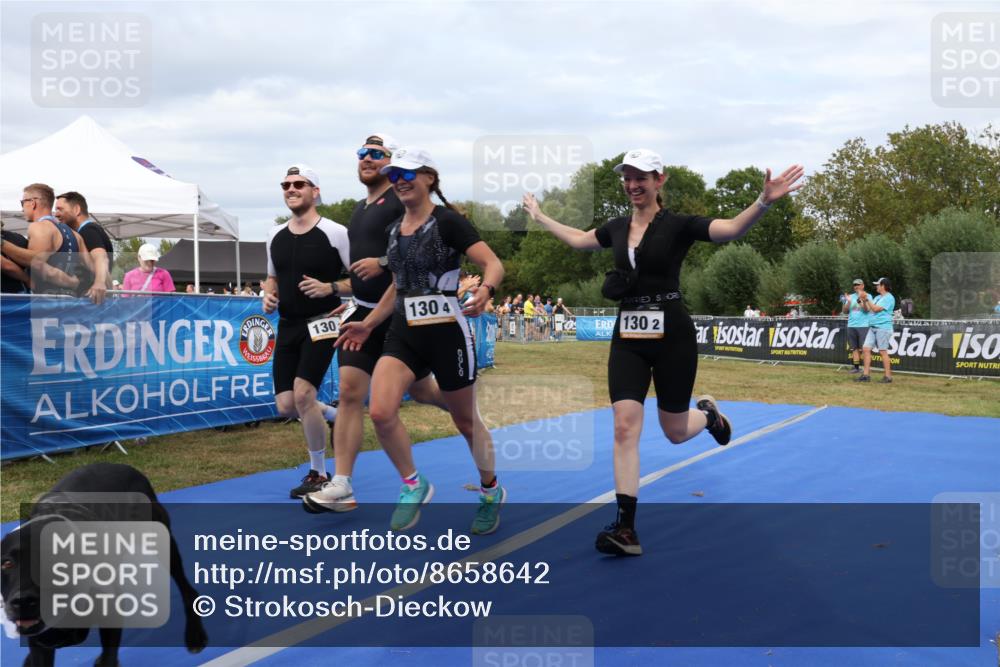 31.08.2025 - Elbe Triathlon Hamburg Strokosch-Dieckow http://msf.ph/oto/8658642 31.08.2025 16:40:18 Ziel  meine-sportfotos.de
