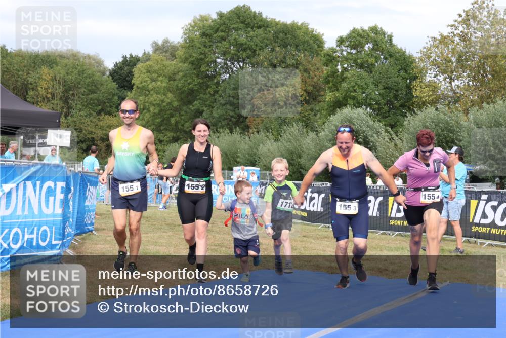 31.08.2025 - Elbe Triathlon Hamburg Strokosch-Dieckow http://msf.ph/oto/8658726 31.08.2025 16:46:05 Ziel  meine-sportfotos.de