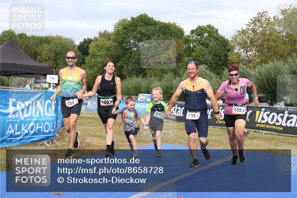 31.08.2025 - Elbe Triathlon Hamburg Strokosch-Dieckow http://msf.ph/oto/8658728 31.08.2025 16:46:05 Ziel  meine-sportfotos.de