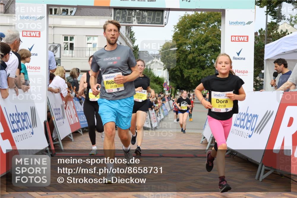 31.08.2025 - 21. Blankeneser Heldenlauf Strokosch-Dieckow http://msf.ph/oto/8658731 31.08.2025 10:26:05 Ziel 2736, 2777, 2342, 2671, 2193, 2447, 2119, 2118 meine-sportfotos.de