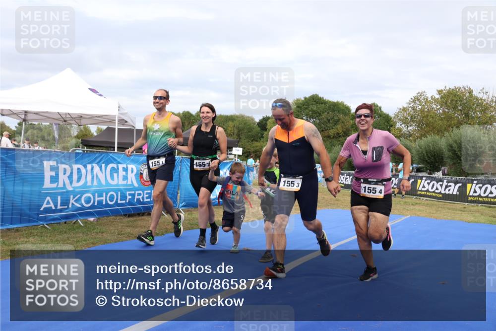 31.08.2025 - Elbe Triathlon Hamburg Strokosch-Dieckow http://msf.ph/oto/8658734 31.08.2025 16:46:07 Ziel  meine-sportfotos.de