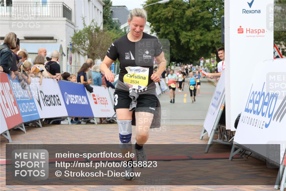 31.08.2025 - 21. Blankeneser Heldenlauf Strokosch-Dieckow http://msf.ph/oto/8658823 31.08.2025 10:33:51 Ziel 2530, 2534 meine-sportfotos.de