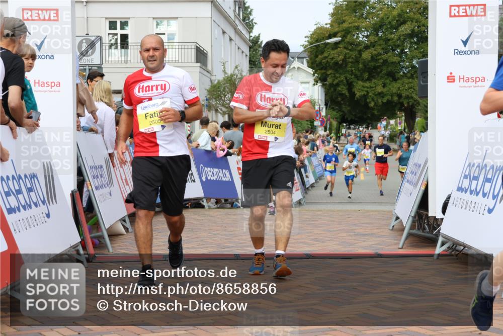 31.08.2025 - 21. Blankeneser Heldenlauf Strokosch-Dieckow http://msf.ph/oto/8658856 31.08.2025 10:25:27 Ziel 2541, 2636, 2363, 2367, 2505, 2504 meine-sportfotos.de
