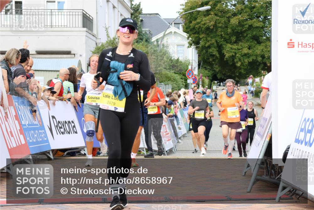 31.08.2025 - 21. Blankeneser Heldenlauf Strokosch-Dieckow http://msf.ph/oto/8658967 31.08.2025 10:32:48 Ziel 2681, 2680, 2404, 2405, 2323, 2065, 2621, 2628, 2479, 2234 meine-sportfotos.de