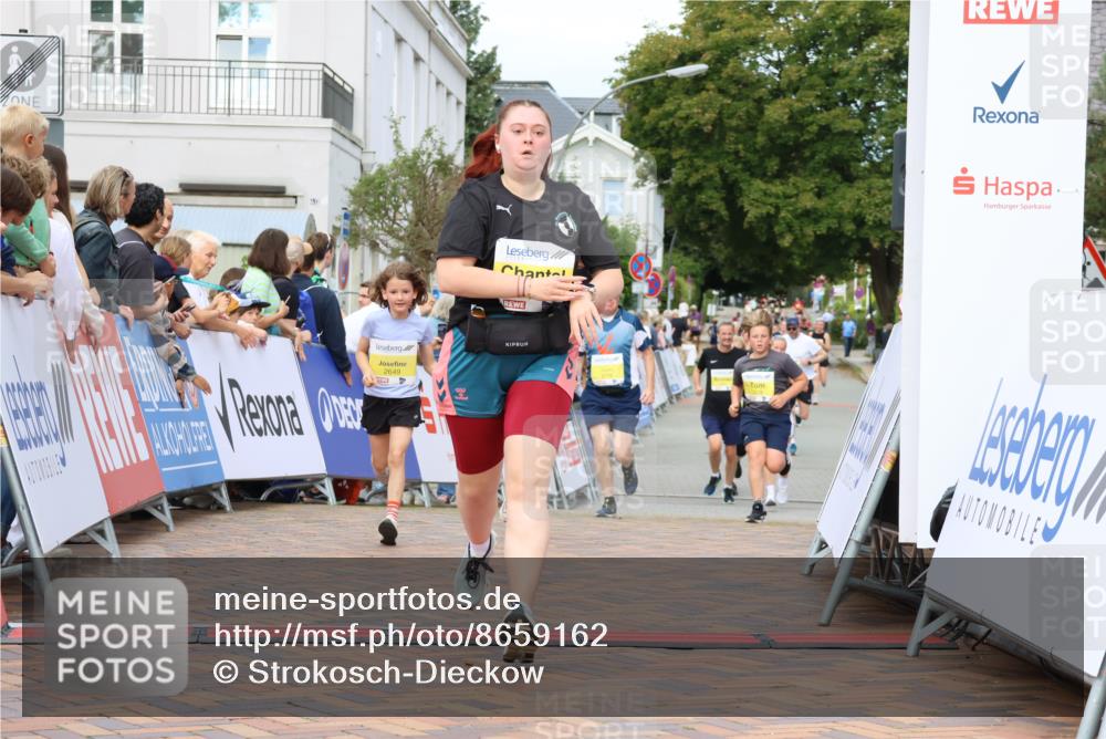 31.08.2025 - 21. Blankeneser Heldenlauf Strokosch-Dieckow http://msf.ph/oto/8659162 31.08.2025 10:31:20 Ziel 2551, 2776, 2307, 2649, 2647, 2399, 2103, 2274 meine-sportfotos.de
