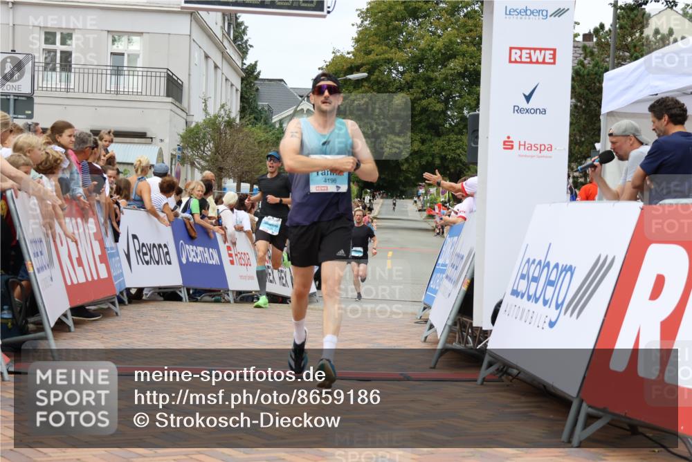 31.08.2025 - 21. Blankeneser Heldenlauf Strokosch-Dieckow http://msf.ph/oto/8659186 31.08.2025 11:54:32 Ziel 4196, 4036 meine-sportfotos.de