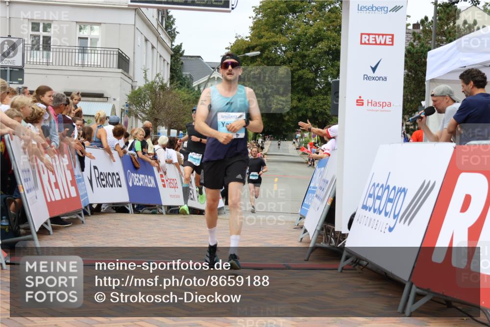 31.08.2025 - 21. Blankeneser Heldenlauf Strokosch-Dieckow http://msf.ph/oto/8659188 31.08.2025 11:54:32 Ziel 4196, 4036 meine-sportfotos.de