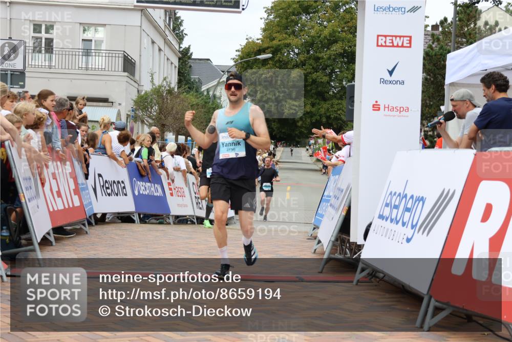 31.08.2025 - 21. Blankeneser Heldenlauf Strokosch-Dieckow http://msf.ph/oto/8659194 31.08.2025 11:54:32 Ziel 4196, 4036 meine-sportfotos.de