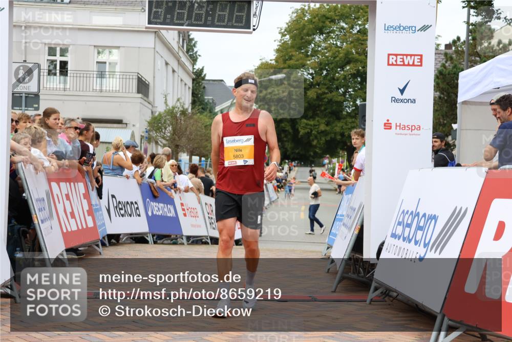 31.08.2025 - 21. Blankeneser Heldenlauf Strokosch-Dieckow http://msf.ph/oto/8659219 31.08.2025 11:54:08 Ziel 5803 meine-sportfotos.de