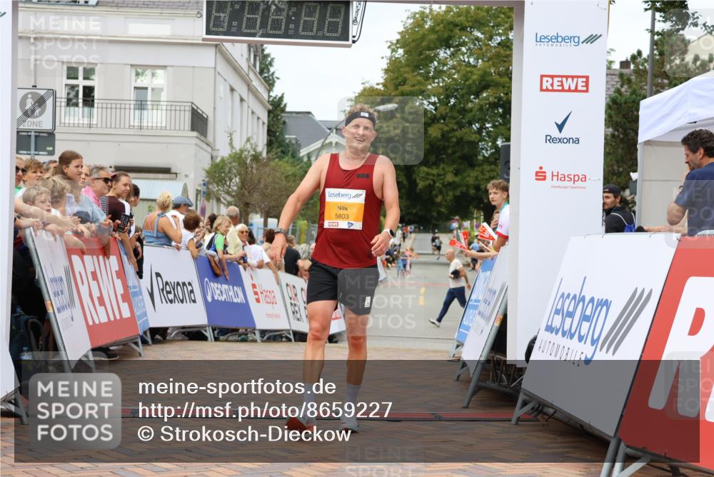 31.08.2025 - 21. Blankeneser Heldenlauf Strokosch-Dieckow http://msf.ph/oto/8659227 31.08.2025 11:54:08 Ziel 5803 meine-sportfotos.de