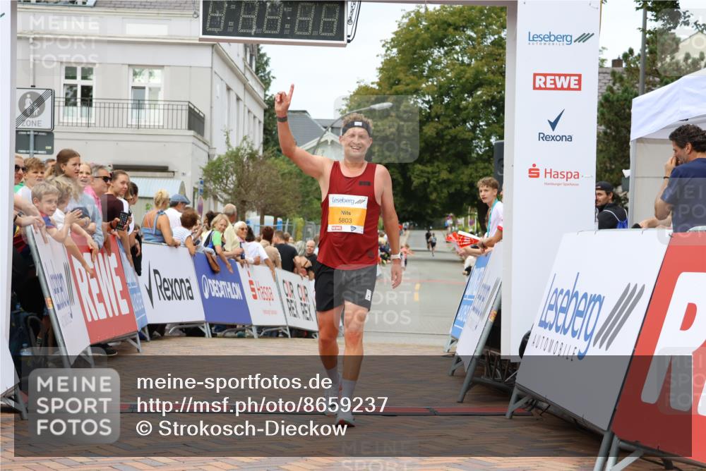 31.08.2025 - 21. Blankeneser Heldenlauf Strokosch-Dieckow http://msf.ph/oto/8659237 31.08.2025 11:54:08 Ziel 5803 meine-sportfotos.de