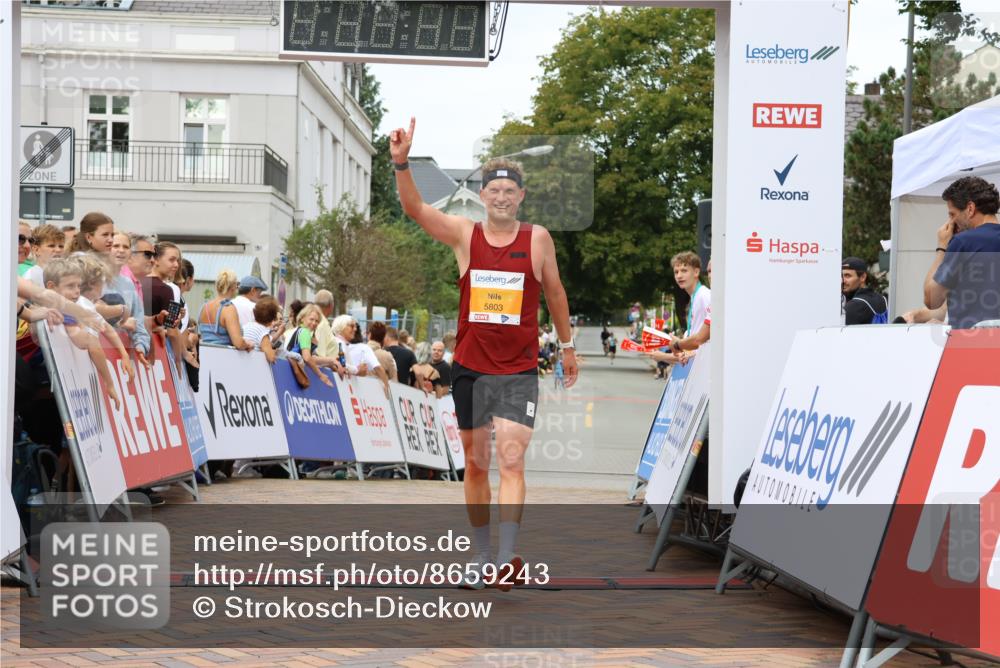 31.08.2025 - 21. Blankeneser Heldenlauf Strokosch-Dieckow http://msf.ph/oto/8659243 31.08.2025 11:54:08 Ziel 5803 meine-sportfotos.de